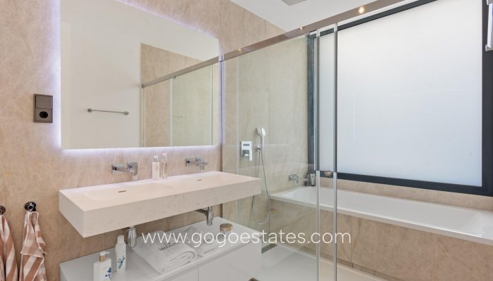 Resale - Pareado - Málaga - Puerto Banús