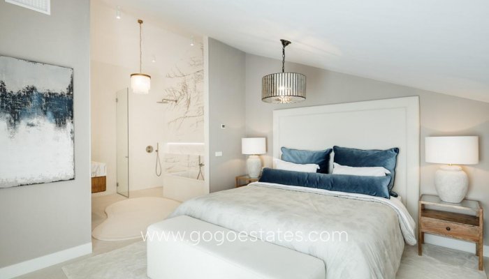 Resale - Ático Dúplex - Málaga - Milla De Oro