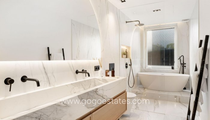 Resale - Semi-detached duplex - Málaga - Milla De Oro