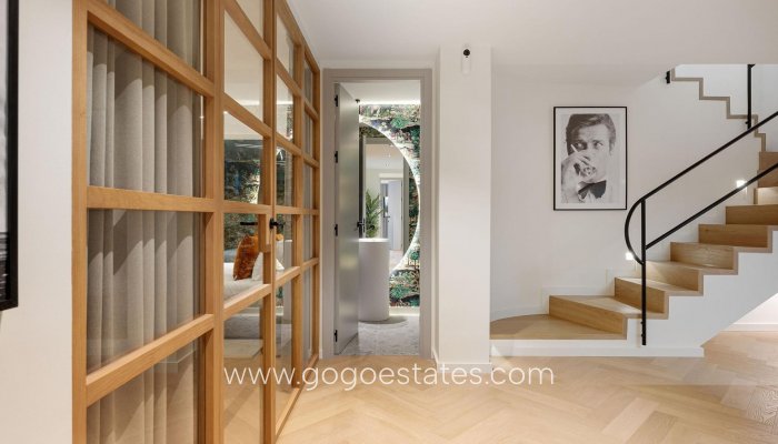 Resale - Semi-detached duplex - Málaga - Milla De Oro