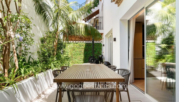 Resale - Semi-detached duplex - Málaga - Milla De Oro