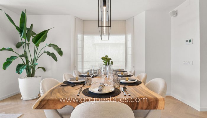 Resale - Semi-detached duplex - Málaga - Milla De Oro