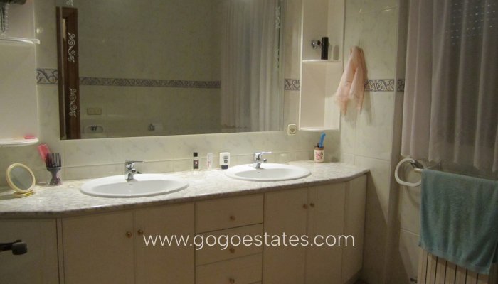 Resale - Villa - Yecla