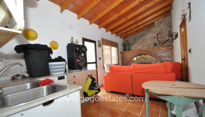 Resale - Finca rústica - Yecla