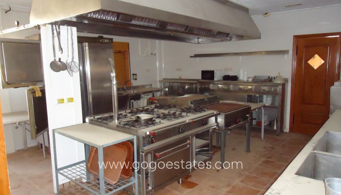 Resale - Apartment / Flat - Fortuna - El Reloj