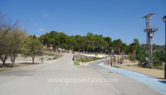 Resale - Apartment / Flat - Fortuna - El Reloj