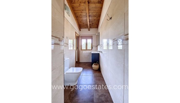 Resale - Finca rústica - Yecla