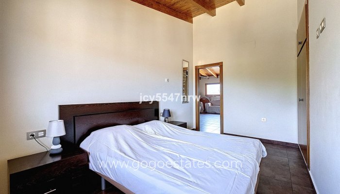 Resale - Finca rústica - Yecla