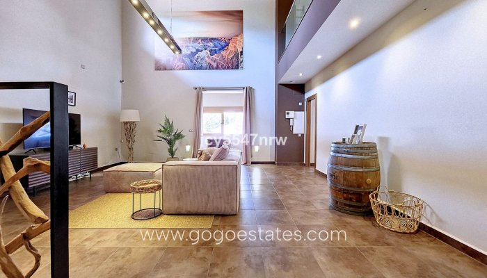 Resale - Finca rústica - Yecla