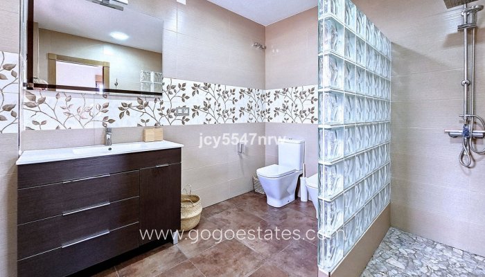 Resale - Finca rústica - Yecla