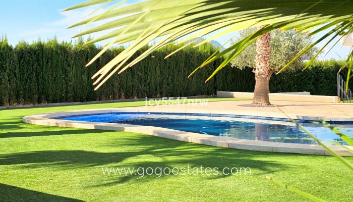 Resale - Finca rústica - Yecla