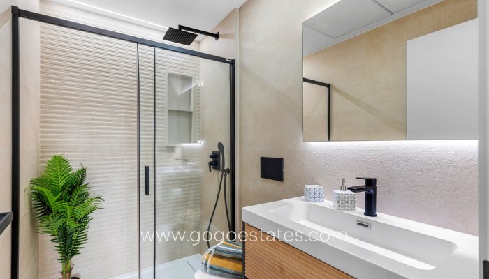 Resale - Apartamento - La Manga del Mar Menor - Zona Entremares