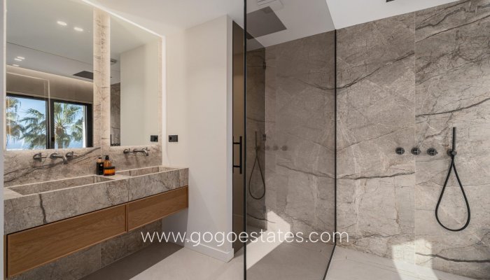 Resale - Semi-detached duplex - Benahavís - La quinta