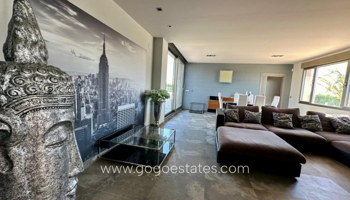 Revente - Villa - Yecla