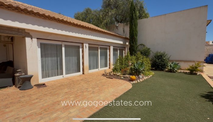 Resale - Villa - Torre - Pacheco - Casco Antiguo