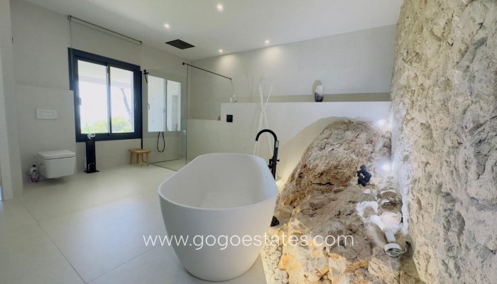 Resale - Villa - Málaga - Huerta del Prado-La Montua