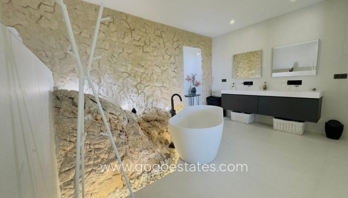 Resale - Villa - Málaga - Huerta del Prado-La Montua