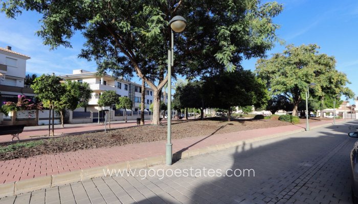 Resale - Semi-detached duplex - Torre - Pacheco - San Cayetano