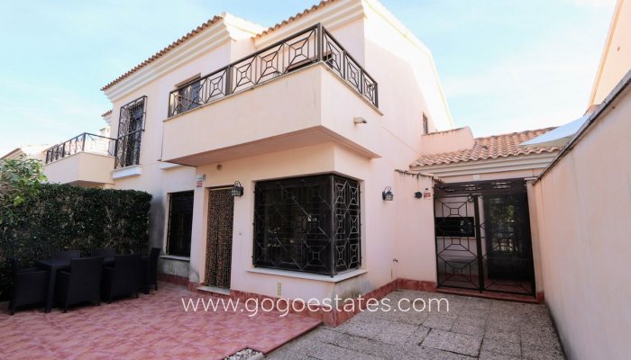 Resale - Semi-detached duplex - Torre - Pacheco - San Cayetano