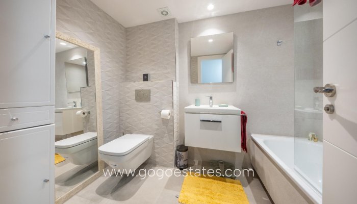 Resale - Apartamento - Málaga - Rodeo Alto-Guadaiza-La Campana