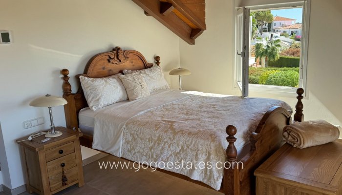 Wiederverkauf - Villa - Estepona - Las Lomas