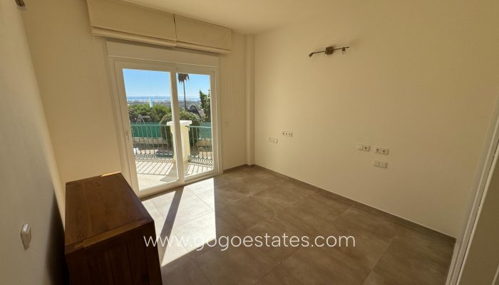 Wiederverkauf - Villa - Estepona - Las Lomas