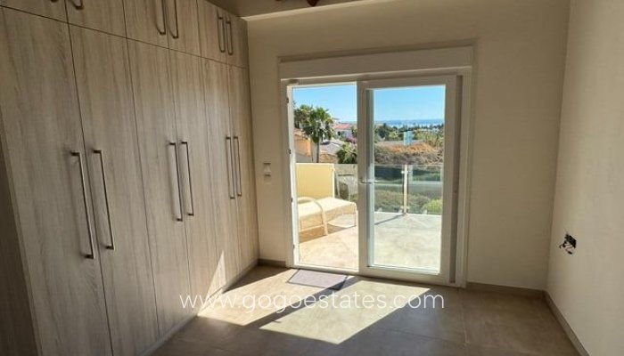 Wiederverkauf - Villa - Estepona - Las Lomas