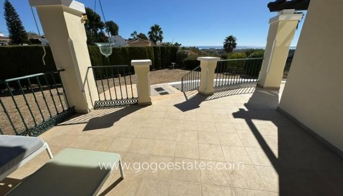 Wiederverkauf - Villa - Estepona - Las Lomas