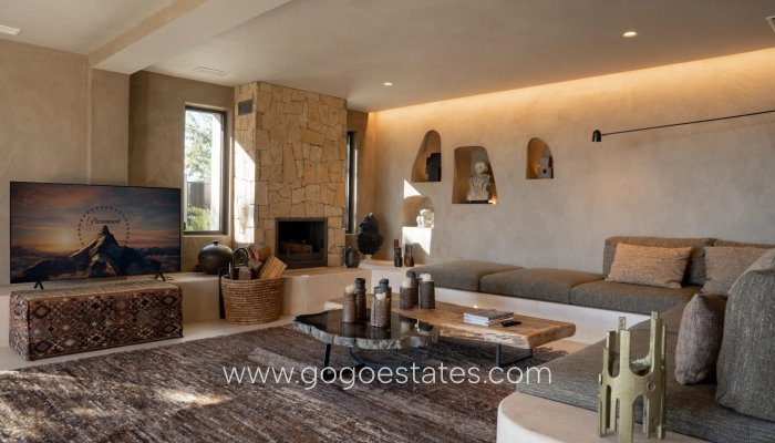 Resale - Villa - Estepona - Parque Selwo Aventura