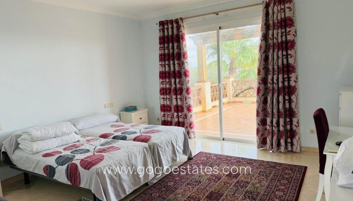 Resale - Villa - Casares - Casares Golf - Casares del Sol