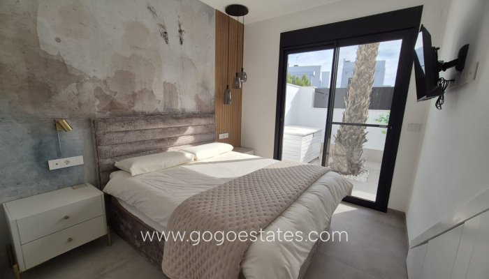 Resale - Semi-detached duplex - Los Alcazares - La Minería