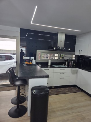 Modern 3-Bedroom Semi-Detached Home in Santiago de la Ribera