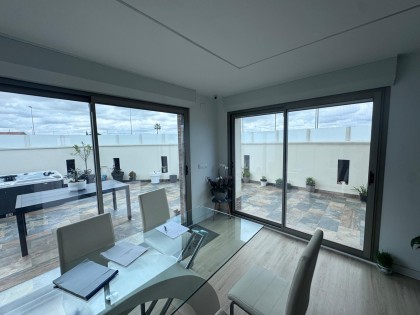 Modern 3-Bedroom Semi-Detached Home in Santiago de la Ribera