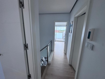 Modern 3-Bedroom Semi-Detached Home in Santiago de la Ribera