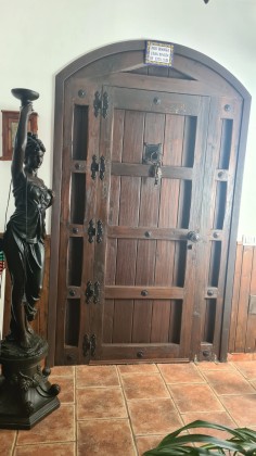 Charming Andalusian Villa with Spacious Plot